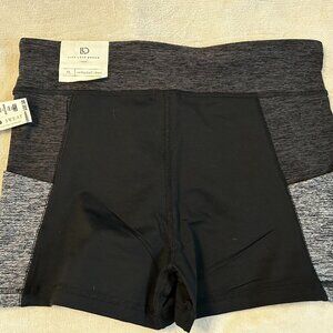 Aeropostale Live Love Dream Black/Grey Volleyball Shorts with pockets Size XL